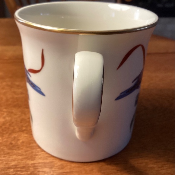 Lenox Winter Greetings Mug EASTERN BLUEBIRD Catherine McClung - Picture 4 of 6